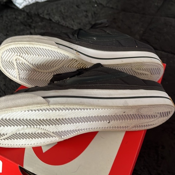 Nike loafers - Picture 3 of 3